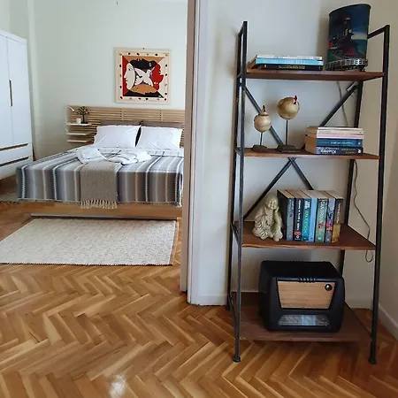 Апартаменты Urban Deluxe *
